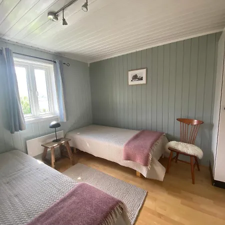 Wilderness House * Urda
