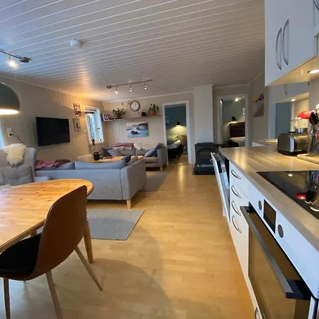 Wilderness House Urda