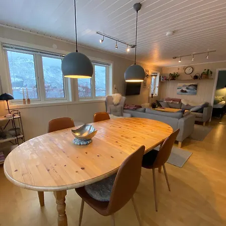 Wilderness House * Urda