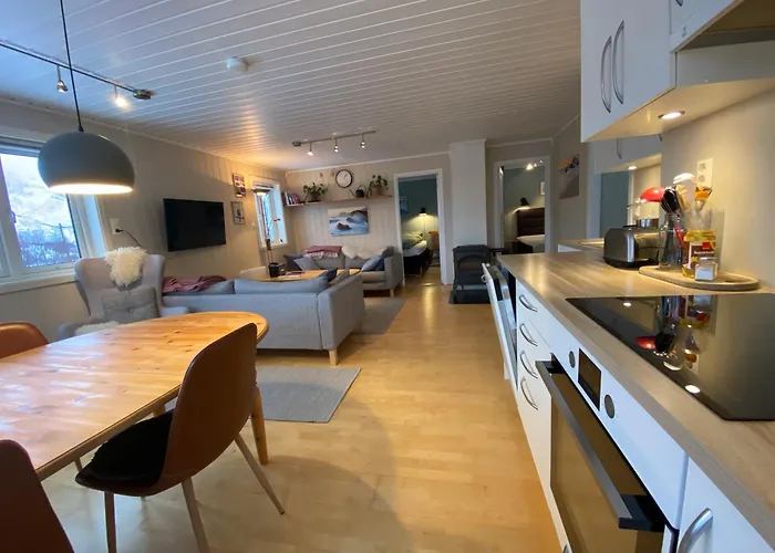 Wilderness House Urda