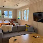 Feriehus Wilderness House Urda