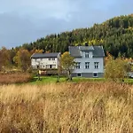 Wilderness House * Urda